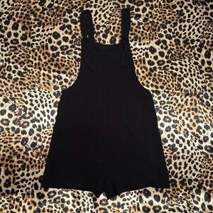 Emery Rose Black Lightweight Crinkled Shortalls